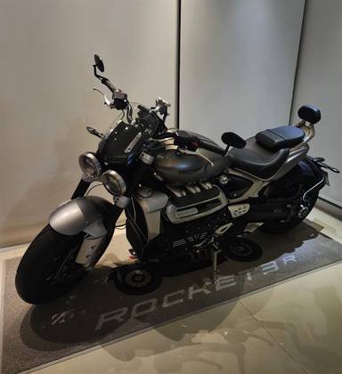 TRIUMPH ROCKET III R 